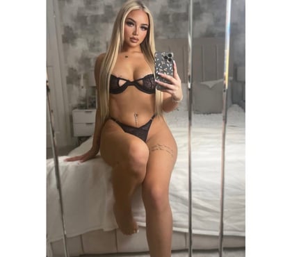  Escorts & Erotic Massage Warrington Town Centre Warrington - Photos for Genuine escort in town 🫠🩷