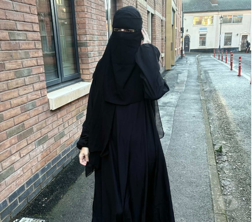 Escorts West Midlands Birmingham - Photos for Rania Abdallah sweet princess whatsapp only +447424961794