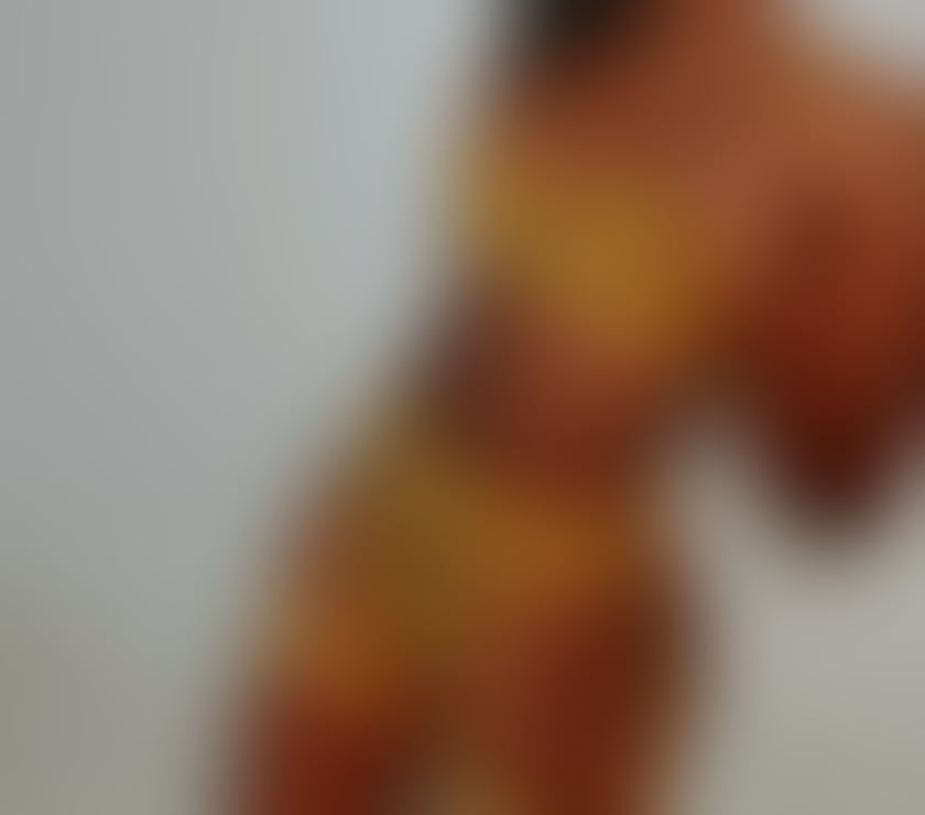 Escorts South Yorkshire Sheffield - Photos for Indian Roma Girl 🇮🇳 🇷🇴 & Spain Nubiana Barbie