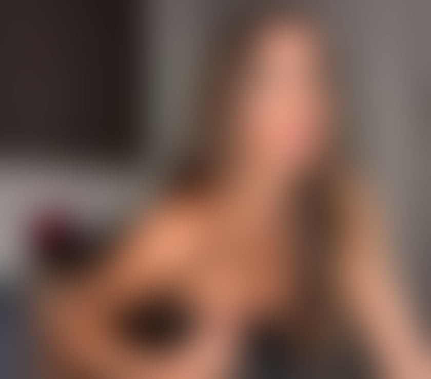 NEW 🥂🔝SARAH🔝