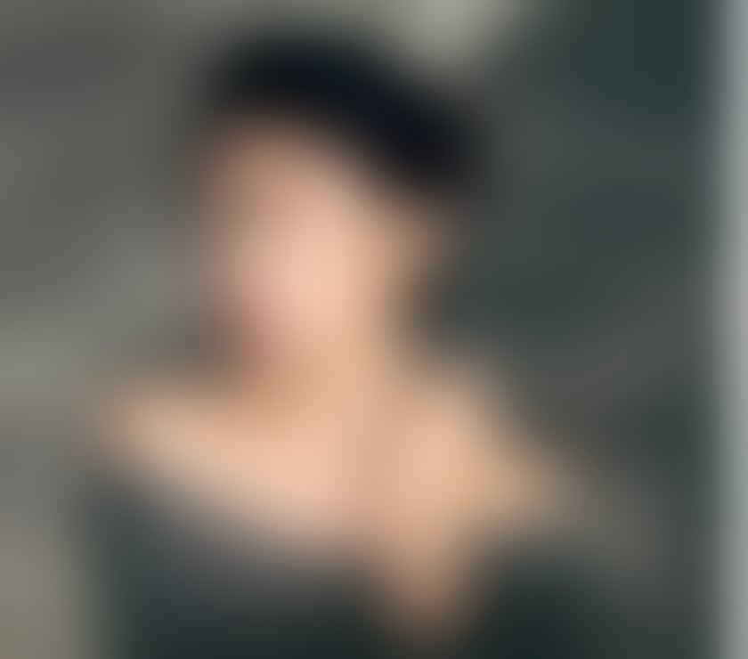 Escorts North London Southgate Station - North London - Photos for Land of the rising sun