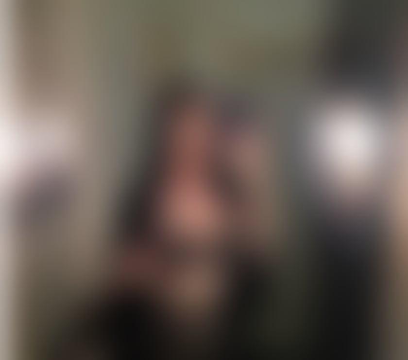 Escorts Lincolnshire South Kesteven - Photos for NAUGHTY BRUNETTE-PARTY WOMAN