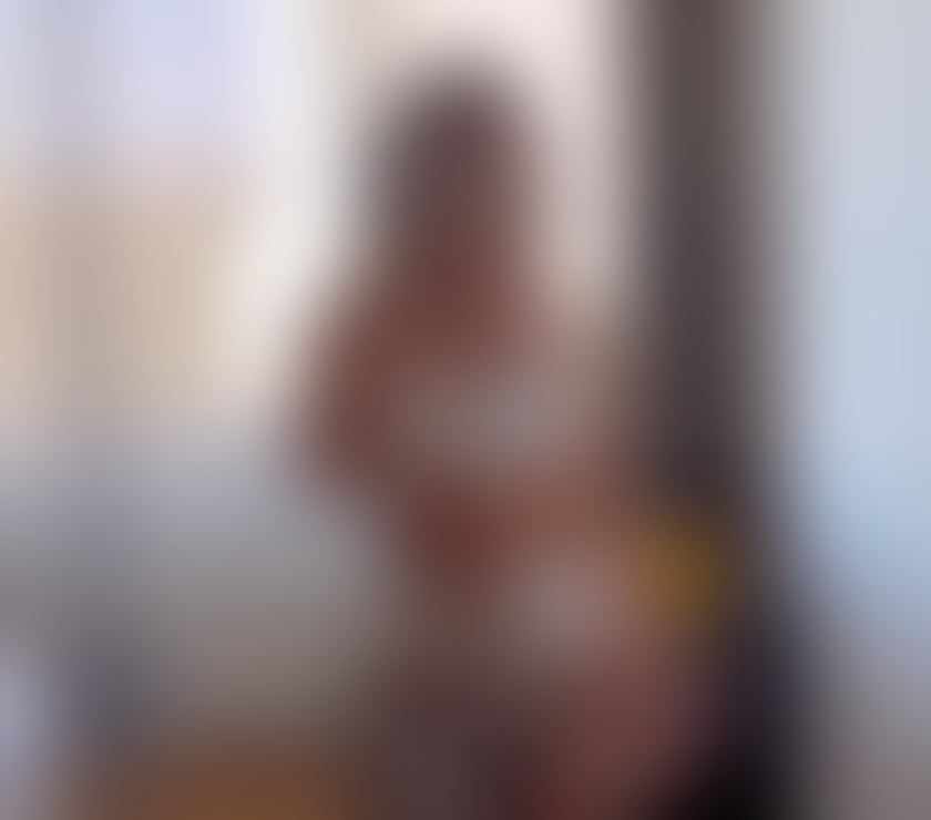 Escorts Guildford Town Centre Guildford - Photos for Hot girl only outcall x