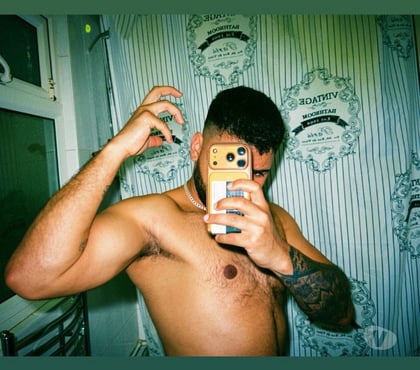 Gay Escorts Birmingham City Centre Birmingham - Photos for Alex Vbottom07449950549