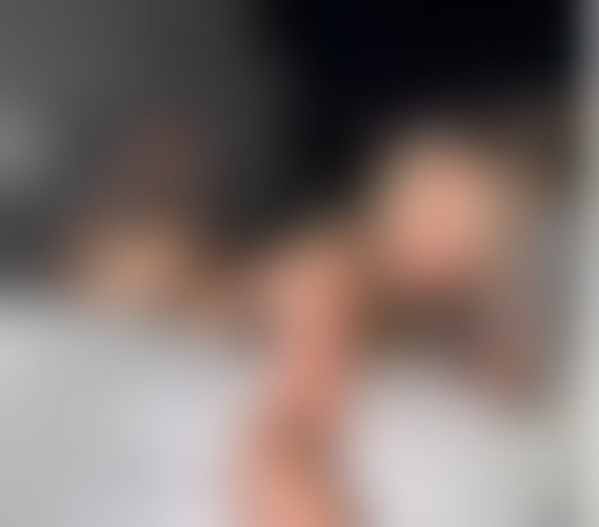 I’m Claire🩷 and i'm NEW in your town‼️