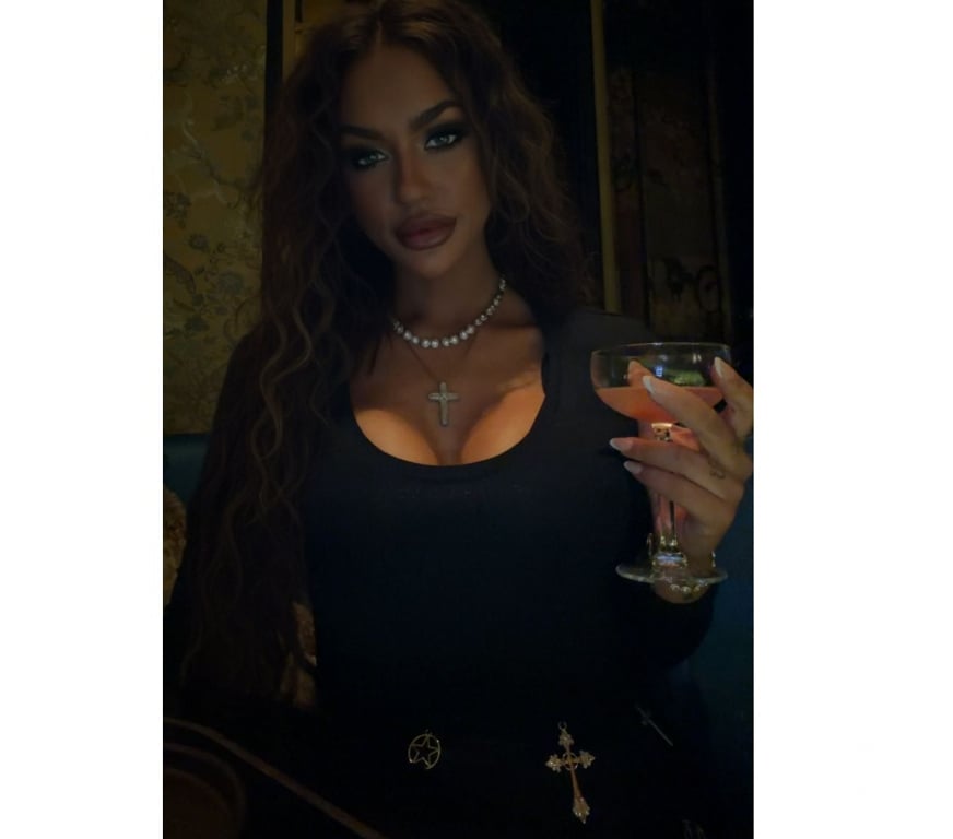 Escorts West Yorkshire Bradford - Photos for British Sofia, 3 days only!