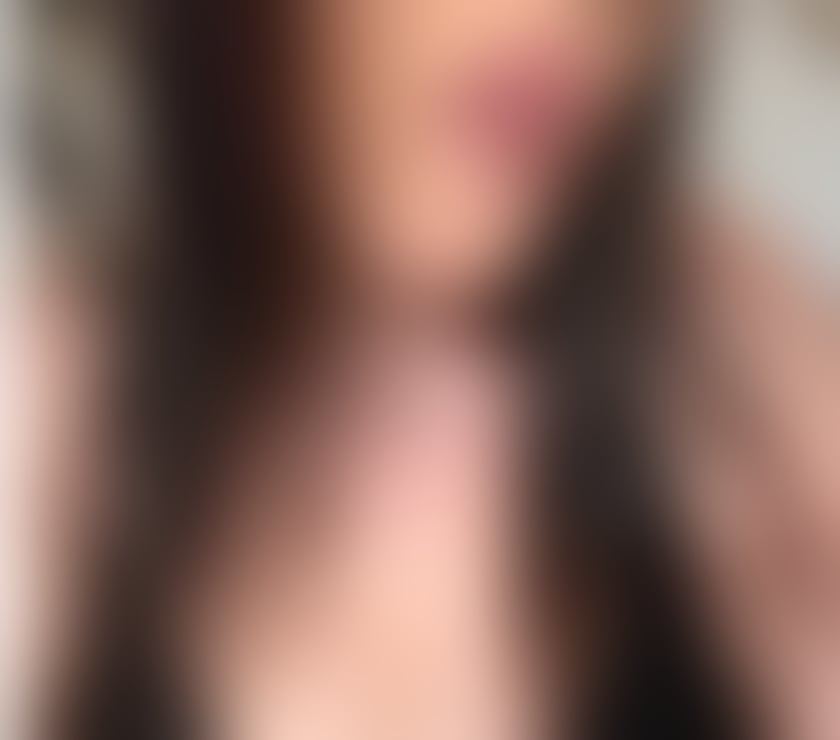 Escorts Greater Manchester Oldham - Photos for Sky busty curvy brunette