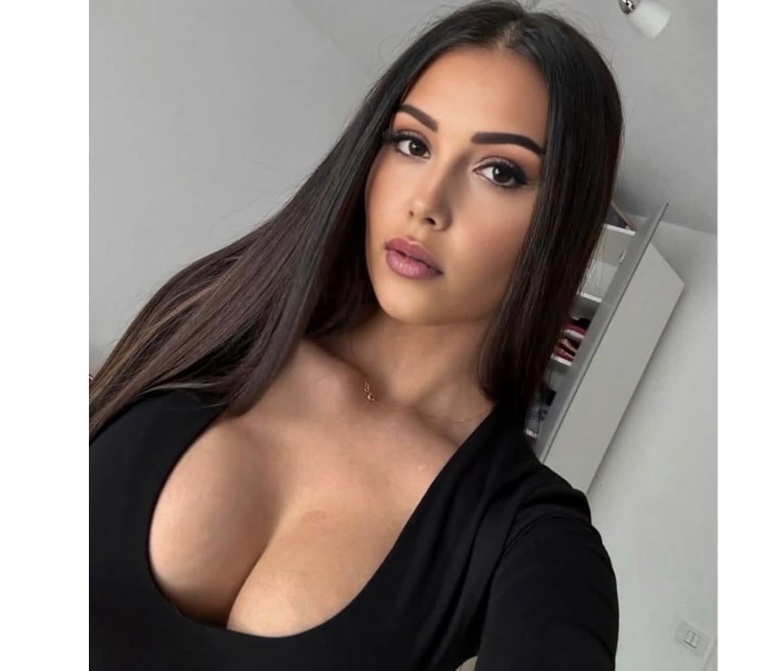 Duo Escorts & Erotic Massage Chigwell Epping Forest - Photos for Outcall dream lady , beautiful and open minded
