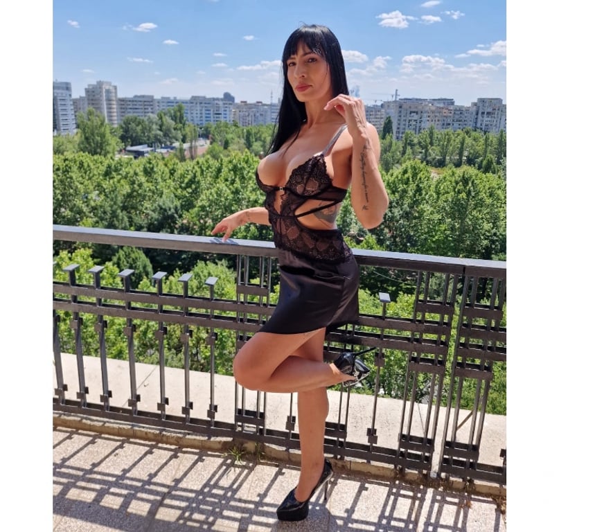 Escorts Essex Thurrock - Essex - Photos for Outcall dream lady , beautiful and open minded