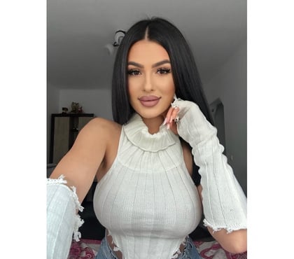 OWO Escorts & Erotic Massage Heathrow Hillingdon - Photos for Outcall dream lady , beautiful and open minded