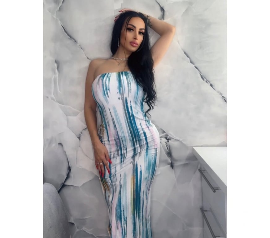 Escorts West London Hounslow - Photos for Unique girl outcall services ,