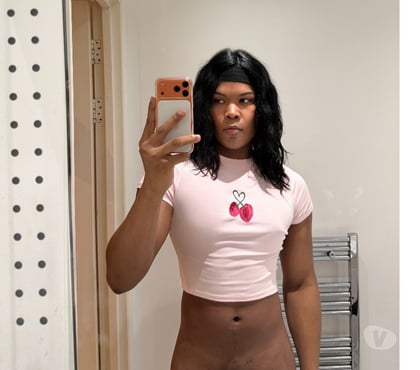 Trans London Bridge Station Central London - Photos for I am Brazilian latina