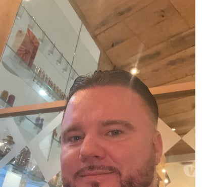 Swingers Crayford Bexley - Photos for Irish guy available