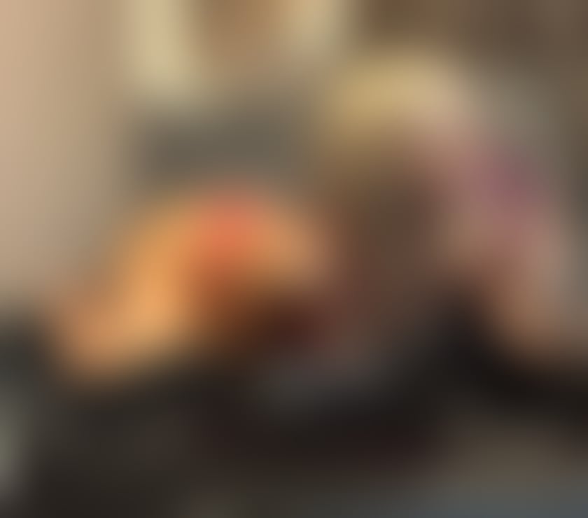 Party 🥳 girls available!!