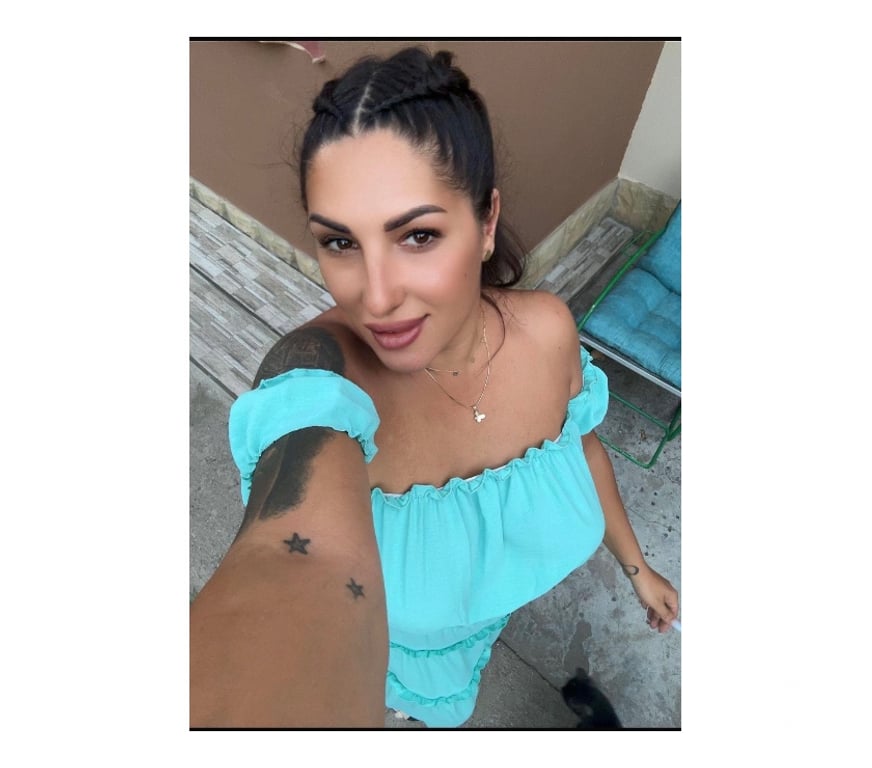 Adult Entertainment Merseyside Liverpool - Photos for Lora brunette girl new