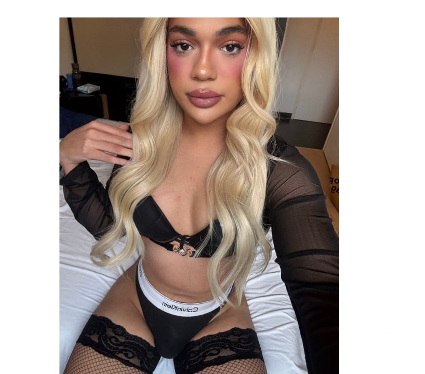 Escorts York York City Centre - York - Photos for 👑French Doll Kass -BIG 🍆 secret!🫦❤️‍🔥PARTY