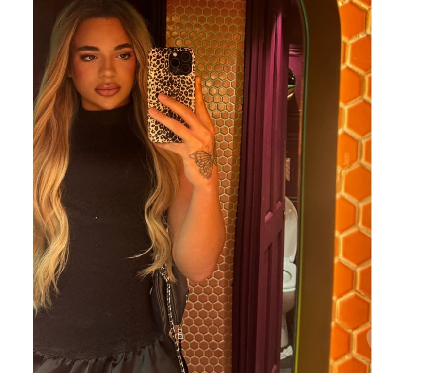 Escorts York York City Centre - York - Photos for 👑French Doll Kass -BIG 🍆 secret!🫦❤️‍🔥PARTY