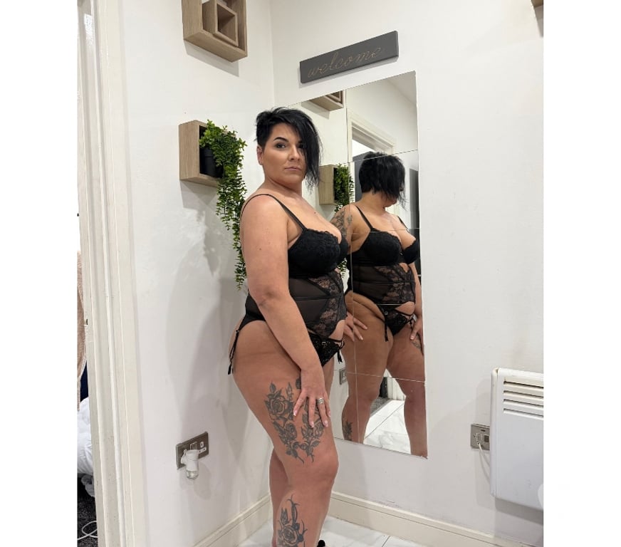 Escorts Greater Manchester Manchester - Photos for Diana Curvy xx manchester