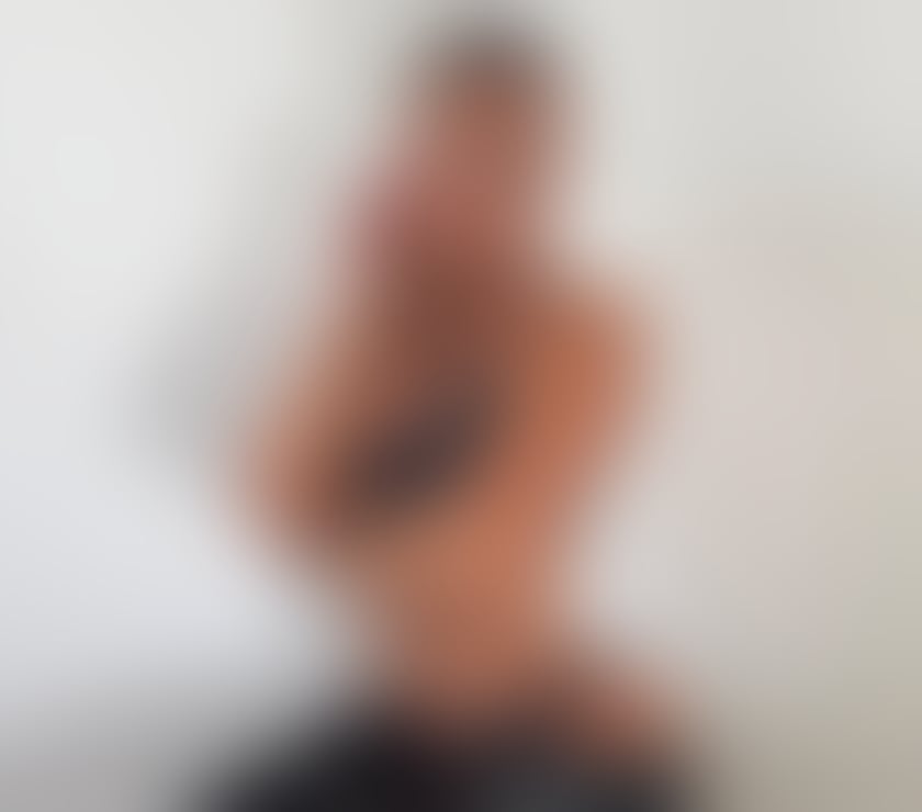  Escorts & Erotic Massage Canary Wharf East London - Photos for Hiya I’m Zoe just pop in for 2 days hoping to cu soon x