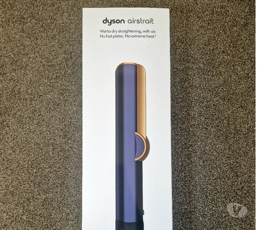 Health & Beauty Products East London Redbridge - Photos for Dyson Airstrait Hair Straightener Brand New