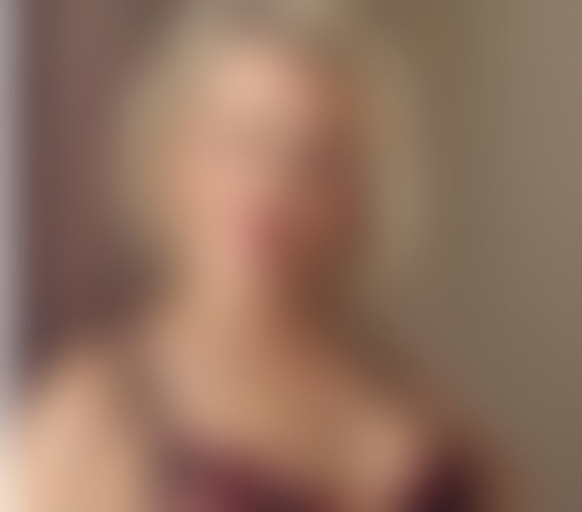 Escorts Carmarthenshire - Wales Carmarthen - Carmarthenshire - Photos for Sexy Welsh MILF. Best GFE. No rush. Sensual Lover.