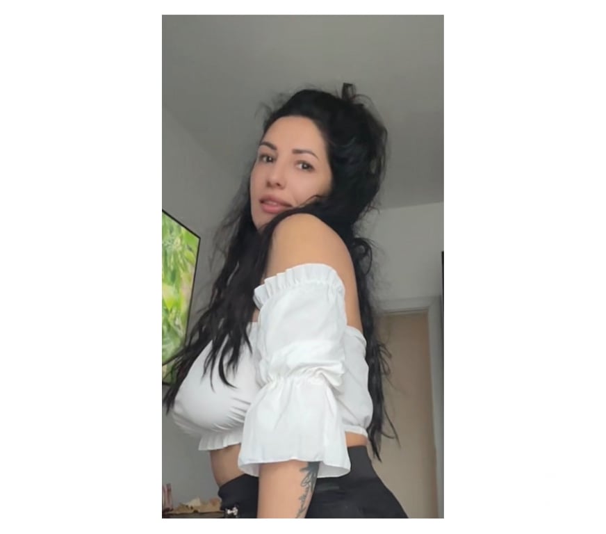 Adult Entertainment Greater Manchester Manchester - Photos for Lora brunette girl new