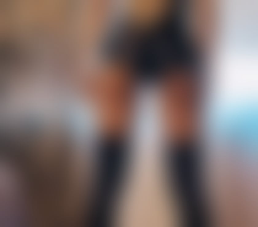 Escorts Warrington Lymm - Warrington - Photos for Amanda, Latina, ready for anything. I'm only here for a few