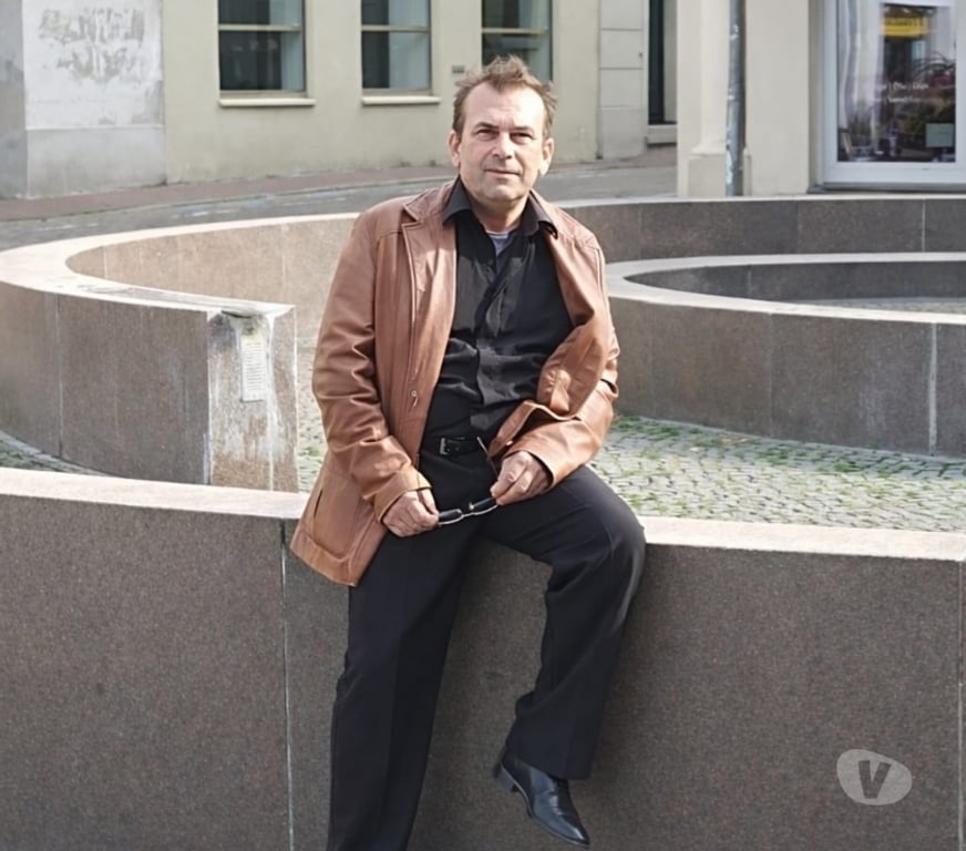 adult personals North London Enfield - Photos for Enfield Based I Open-minded &Discreet