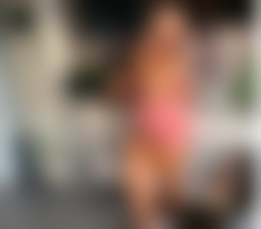 SUBMISSIVE BUNNY 🐰🎀 21 PARTY GIRL ❄️🩷