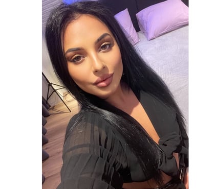 Escorts Bradford City Centre Bradford - Photos for Full Body & Relaxation Massage With Hot Oil