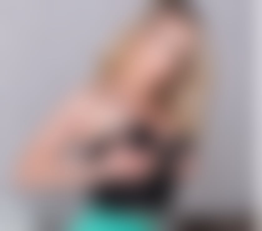 Escorts Essex Chelmsford - Photos for Gorgeous Sam for gentleman pleasure and satisfaction!