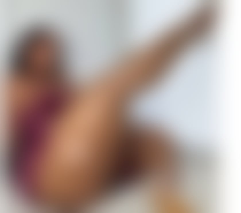 Julia sweet curvy queen best service , let’s party babe