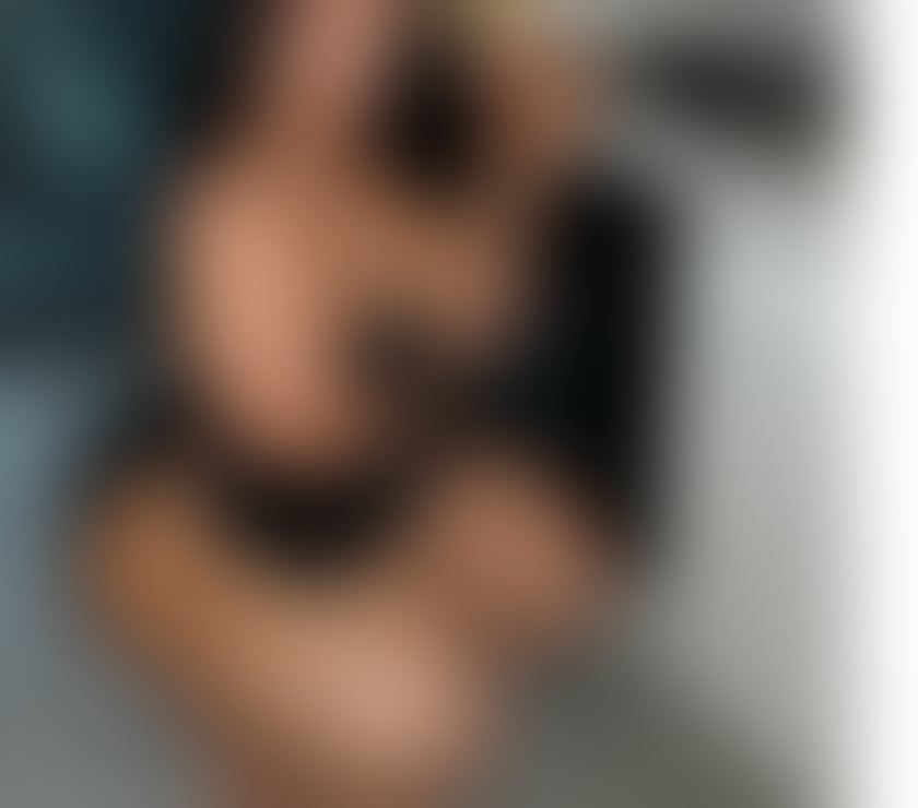 Escorts Aberdeen Aberdeen City Centre - Aberdeen - Photos for Julia sweet curvy queen best service , let’s party babe