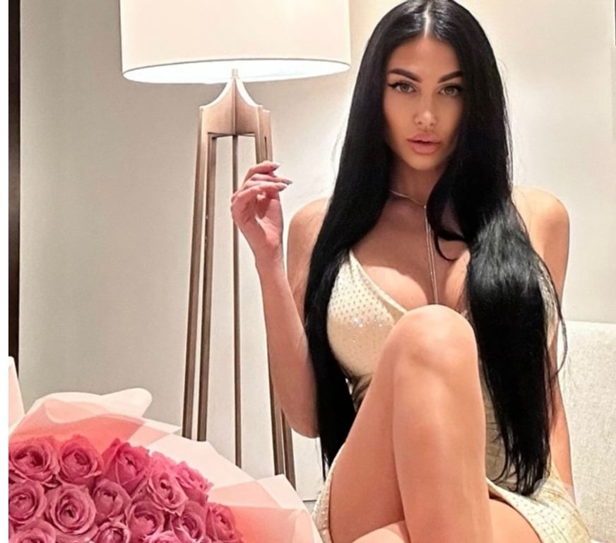 Escorts Hertfordshire Welwyn Hatfield - Photos for ➶➶➶ELEGANT🔥§ENSUAL🔥B❀DY➷➷➷