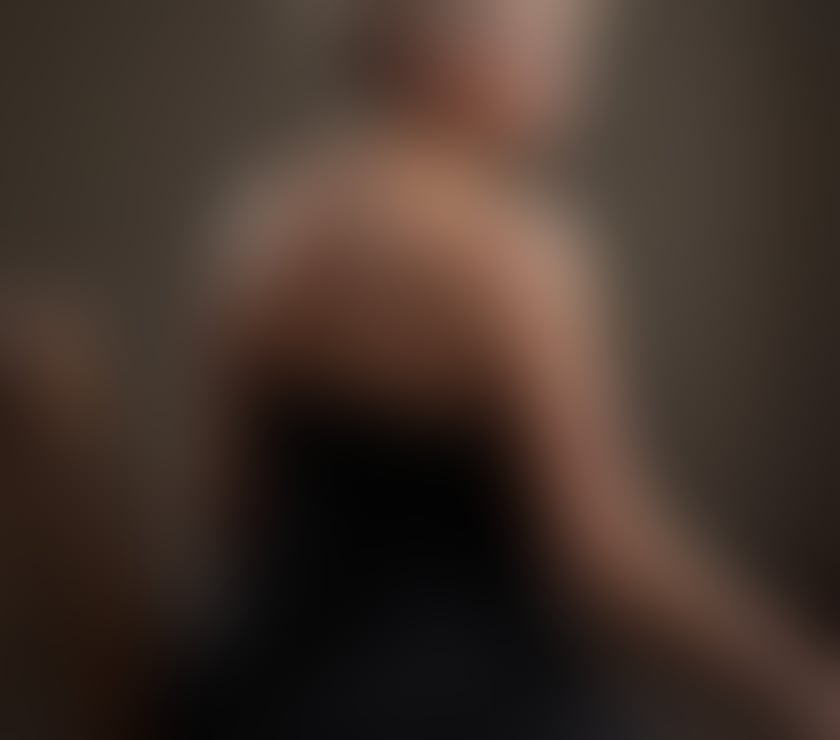 Escorts Merseyside Liverpool - Photos for Sensual Massage B2B &HJ HE HOT OIL TANTRIC