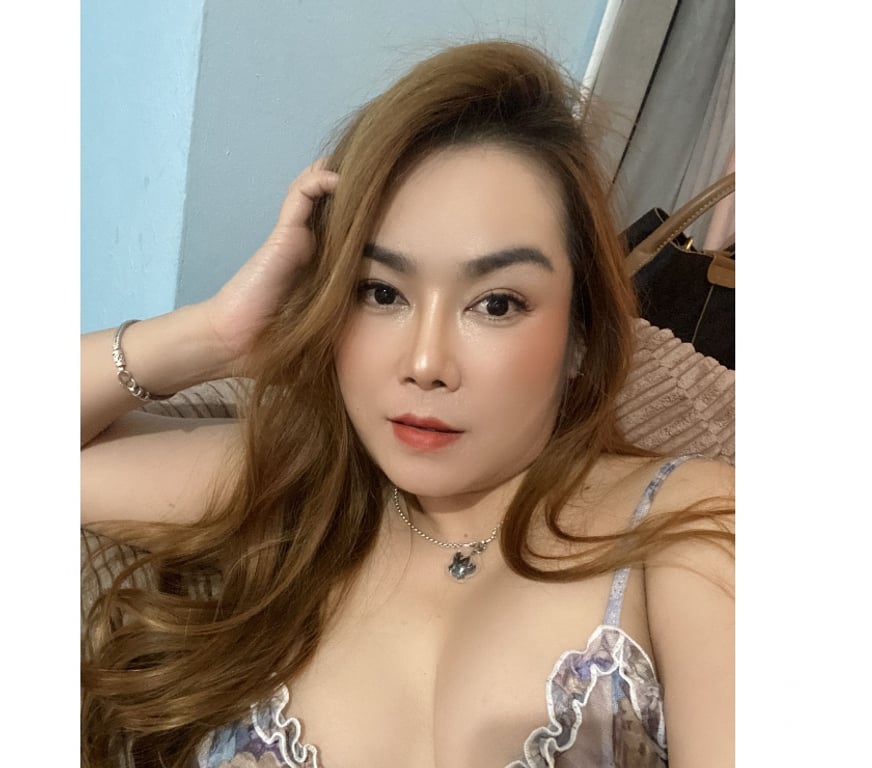 Escorts Gloucestershire South Gloucestershire - Photos for Emmie professional Thai Massage And Body To Body😘