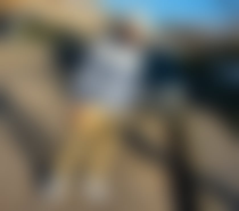 Cool guy looking for women