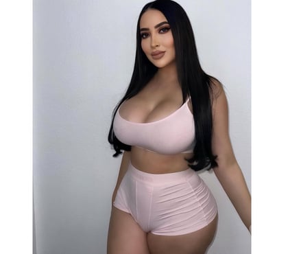  Escorts Cricklewood North West London - Photos for ELSA👸💥 BEST SERVICE🔥BEST PARTY💫