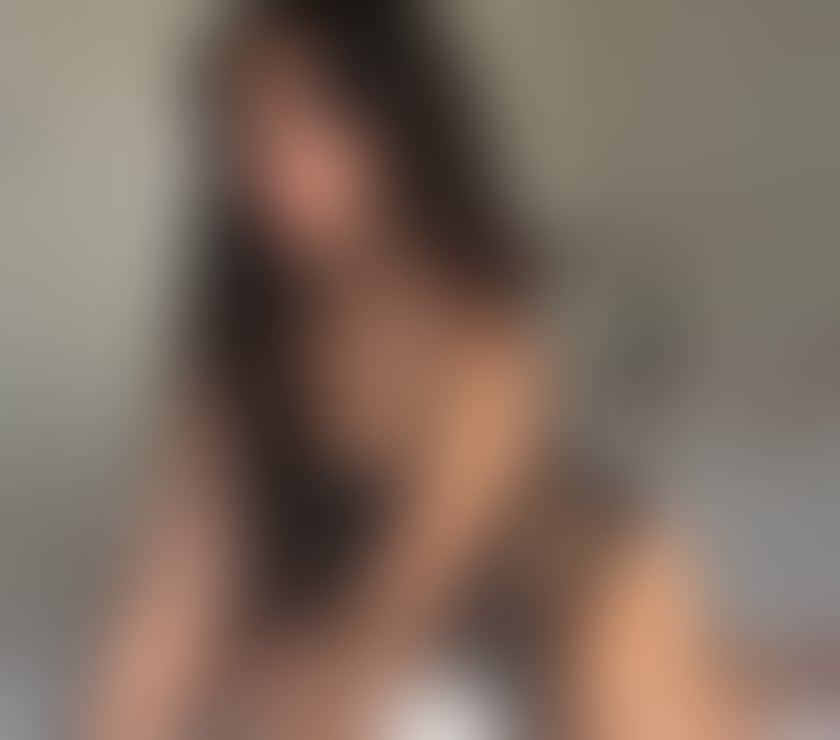 Escorts and Massages Leeds City Centre Leeds - Photos for ✨ ROXANA SLIM GIRL NEW IN TOWN ✨