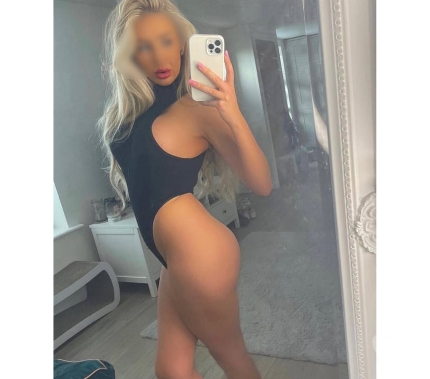 Escorts South East London Croydon - Photos for New emily best BJ in Croydon 💦👅❤️