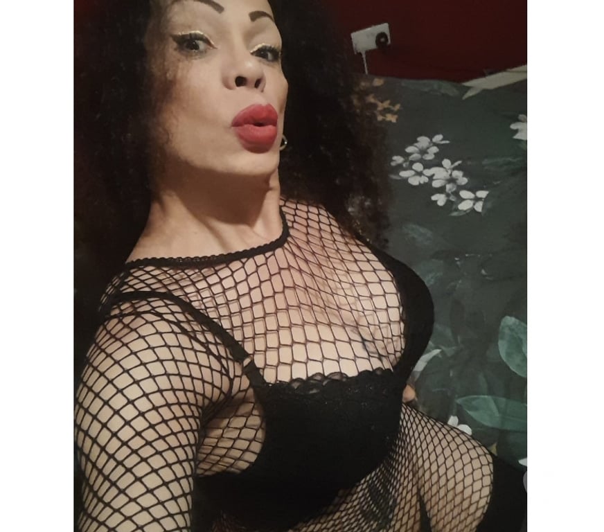 Trans Escorts East London Silvertown - East London - Photos for Are You Looking To Experience a out of Body Experience ?