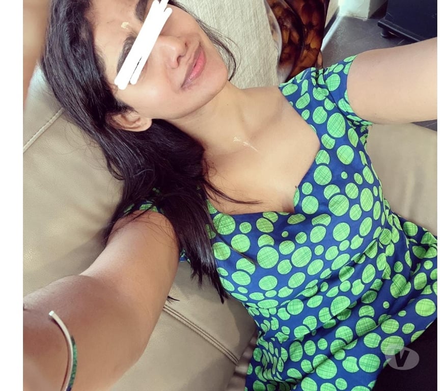 Escorts West London Hillingdon - Photos for Mia manisha South Indian Tamil Girl