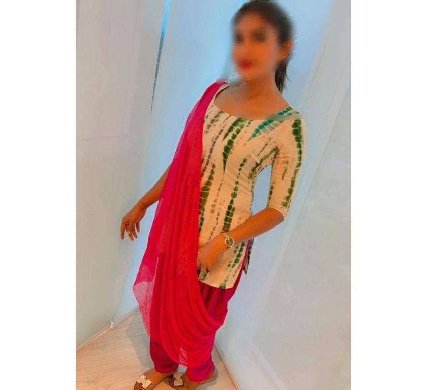 Escorts Leicestershire Leicester - Photos for Harini🥰South Indian Tamil Girl! New In Town