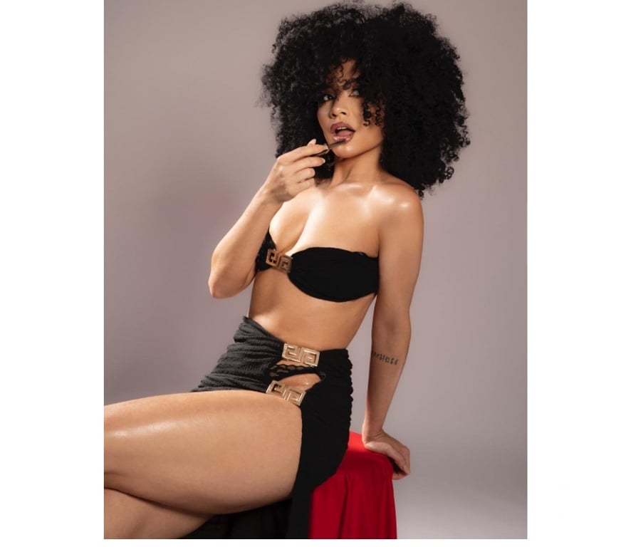 Escorts Cardiff Cardiff City Centre - Cardiff - Photos for LUNA FULL PARTY 🥂 24HR🥵HORNY AND WET 💦😋