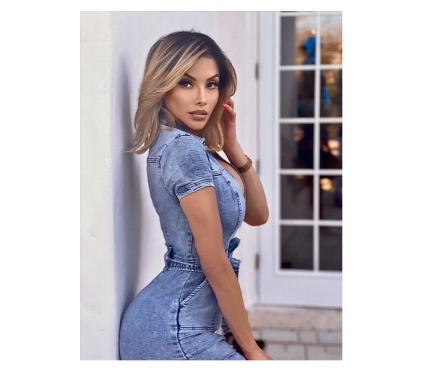 TS VERONIKA MARTINEZ - SEXY AND HOT -