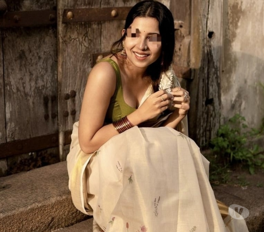 Escorts West London Hillingdon - Photos for Varshini sree Indian new in town