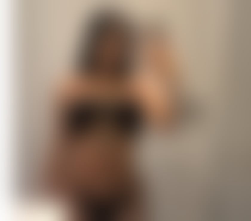  Escorts Edinburgh Edinburgh - Photos for 😍🩷 Brazilian hot 🔥 🎉Incall Outcall