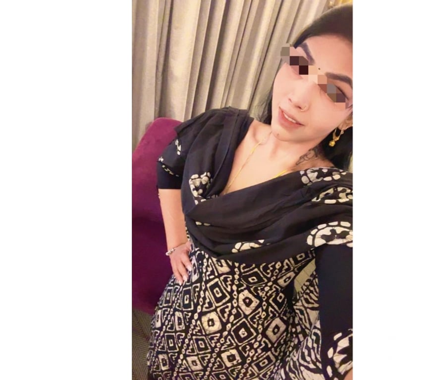 Escorts East London East Ham Station - East London - Photos for ASHWATHI SOUTH INDIAN TAMIL GIRL NEW IN YOUR TOWN 🇮🇳