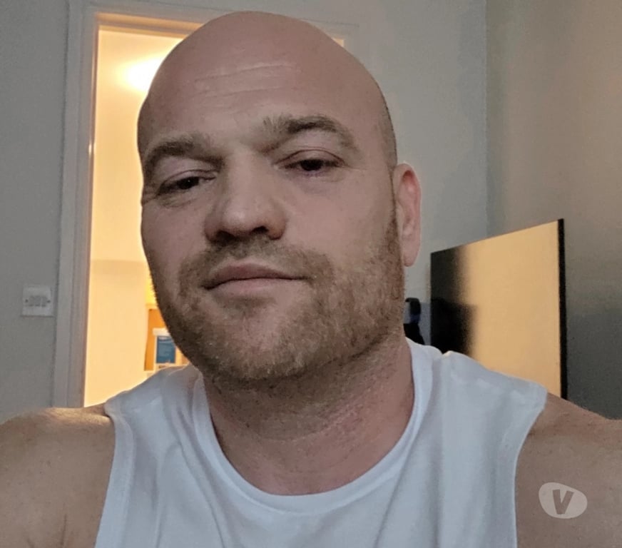 Men Seeking Women Vale of Glamorgan - Wales Barry - Vale of Glamorgan - Photos for Looking to hook up, women only