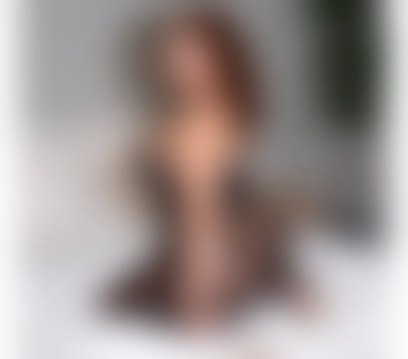 CHANEL SEXY BOMBSHELL FROM COLOMBIA